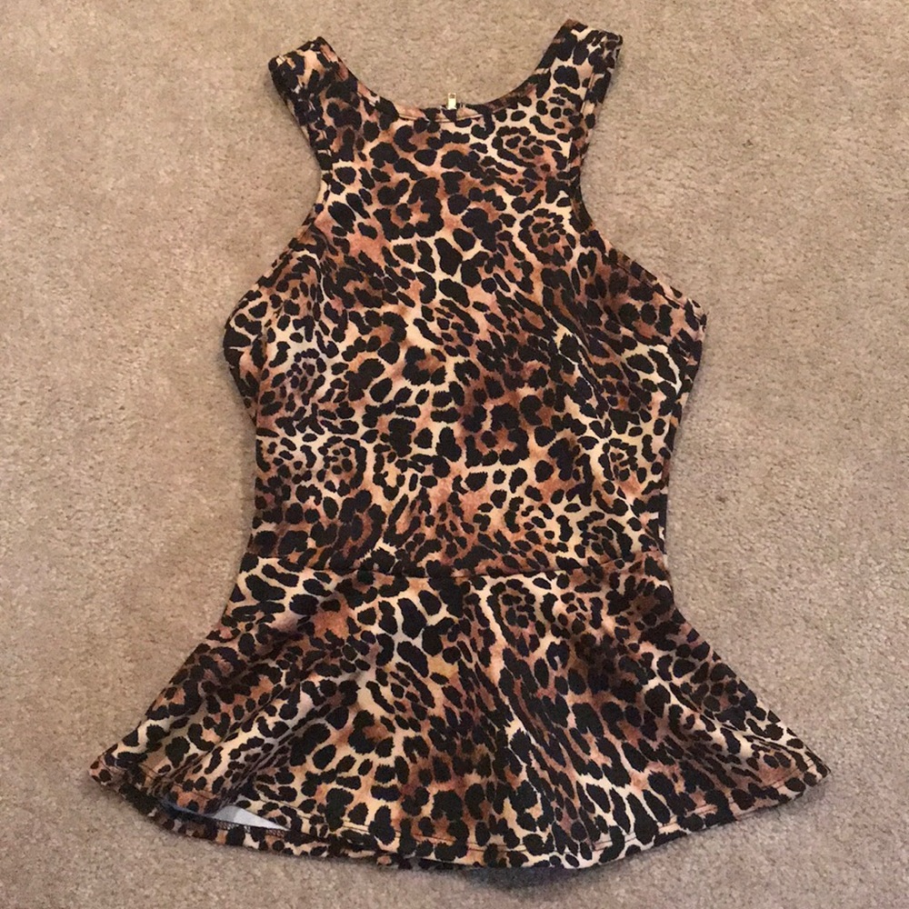 Leopard print top